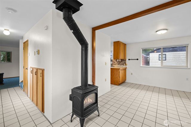 5246 Yearley Drive NE, Olympia, WA 98516