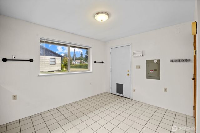 5246 Yearley Drive NE, Olympia, WA 98516