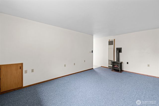 5246 Yearley Drive NE, Olympia, WA 98516
