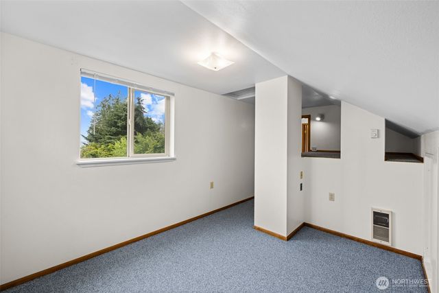 5246 Yearley Drive NE, Olympia, WA 98516
