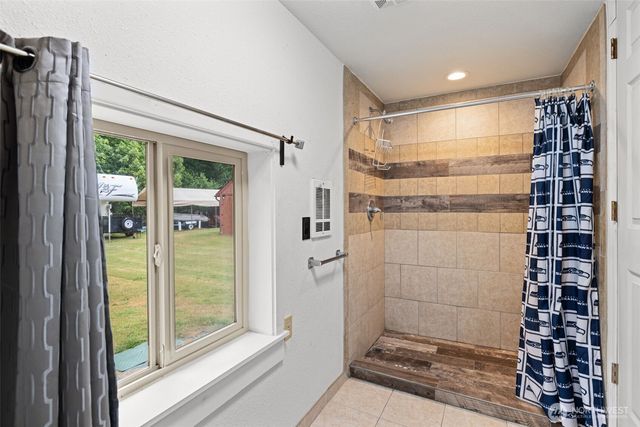 5246 Yearley Drive NE, Olympia, WA 98516