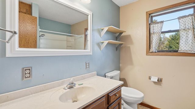 309 E Iowa Street, Elmore, MN 56027