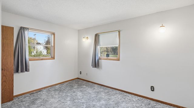 309 E Iowa Street, Elmore, MN 56027