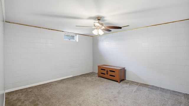 309 E Iowa Street, Elmore, MN 56027