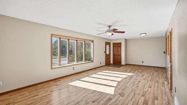 309 E Iowa Street, Elmore, MN 56027