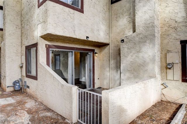 5023 Spencer Street B, Las Vegas, NV 89119