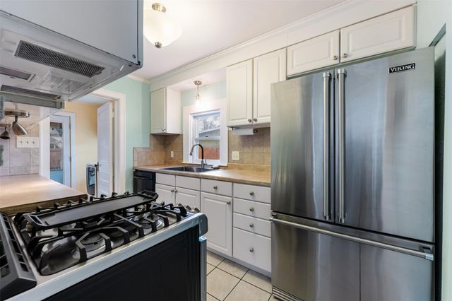 1218 S Myrtle ST, Georgetown, TX 78626