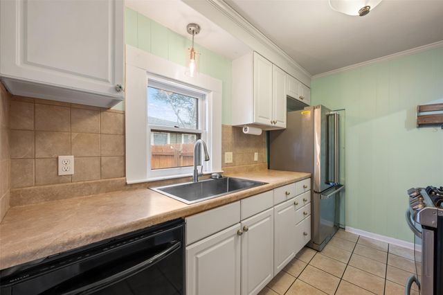1218 S Myrtle ST, Georgetown, TX 78626