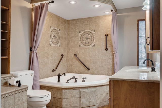 1231 Liberty STREET, La Crosse, WI 54603