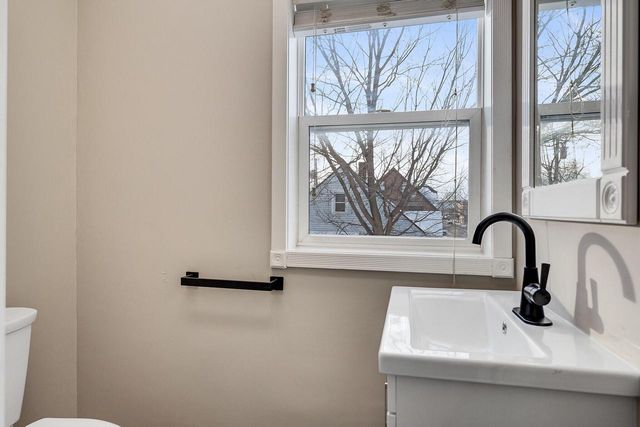 1231 Liberty STREET, La Crosse, WI 54603