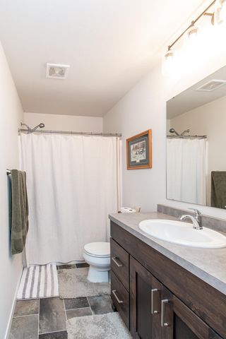 6608 27th Street S, Fargo, ND 58104