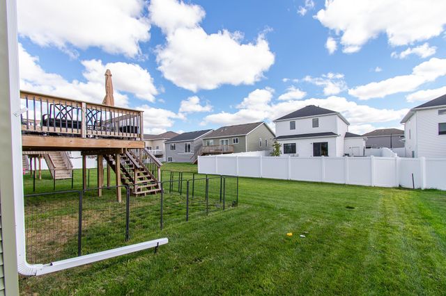 6608 27th Street S, Fargo, ND 58104