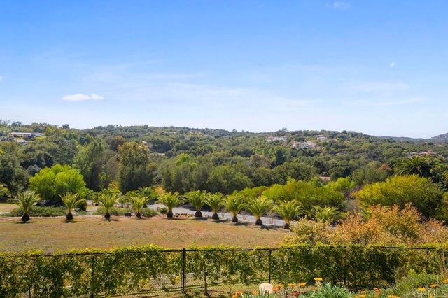 27051 Toyon Ridge Trail, Valley Center, CA 92082