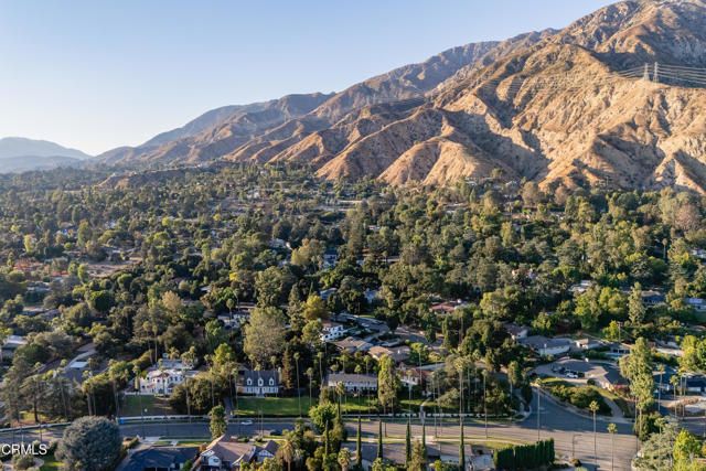 2051 Mendocino Lane, Altadena, CA 91001