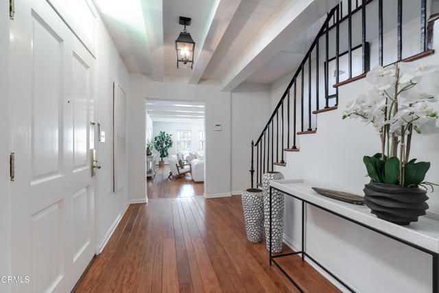 2051 Mendocino Lane, Altadena, CA 91001