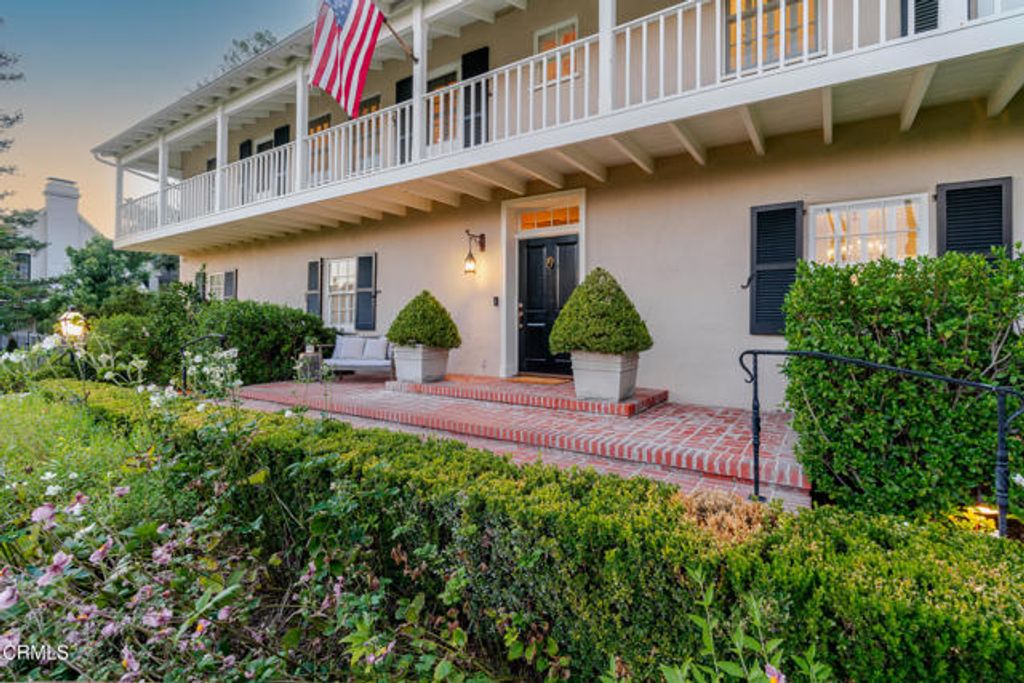 2051 Mendocino Lane, Altadena, CA 91001