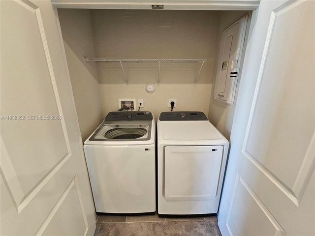 10824 SW 232nd Ter ., Homestead, FL 33032