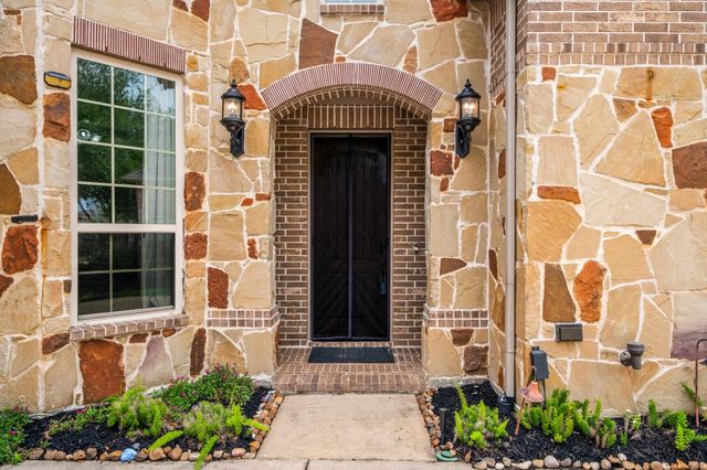 511 Somerset Drive, Sugar Land, TX 77479