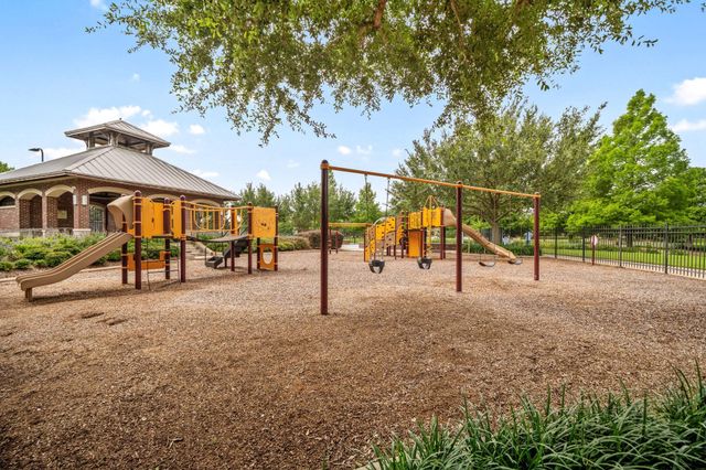 511 Somerset Drive, Sugar Land, TX 77479