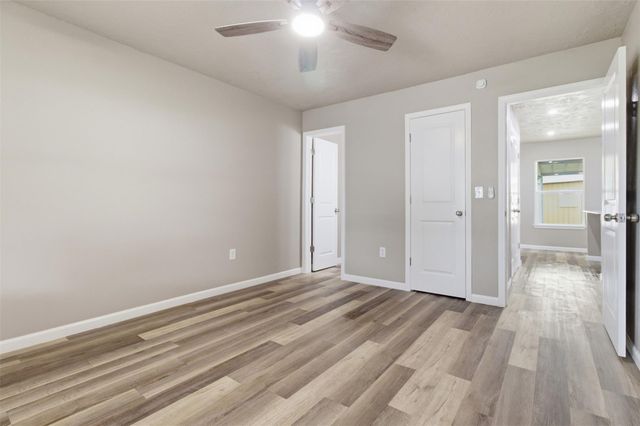2307 Windsor Lane, Pasadena, TX 77506