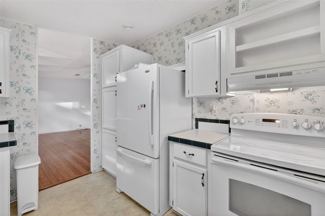 9165 SW 32ND CT., Ocala, FL 34476