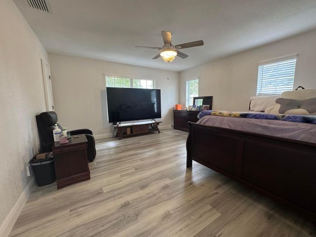 589 Cashiers Drive, West Palm Beach, FL 33413