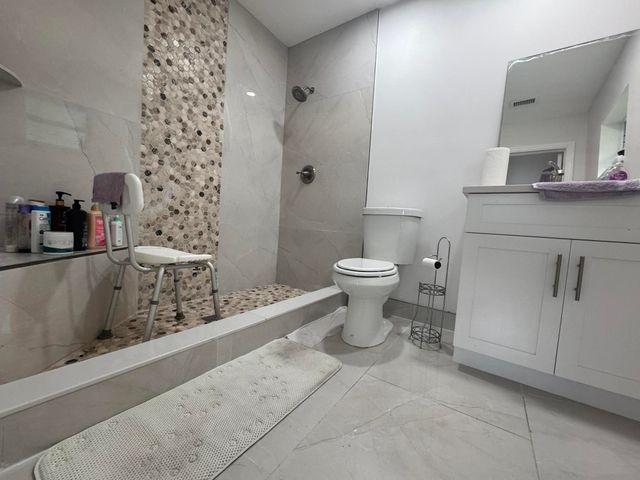 589 Cashiers Drive, West Palm Beach, FL 33413