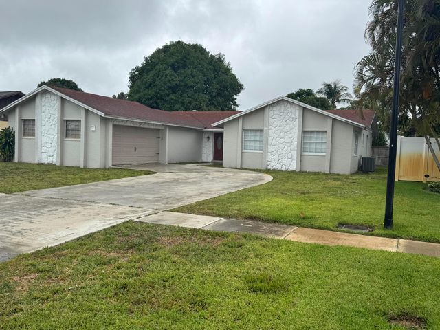 589 Cashiers Drive, West Palm Beach, FL 33413
