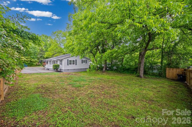 327 E Morrow Avenue, Monroe, NC 28112