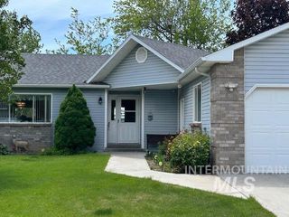 633 Pine Street, Gooding, ID 83330