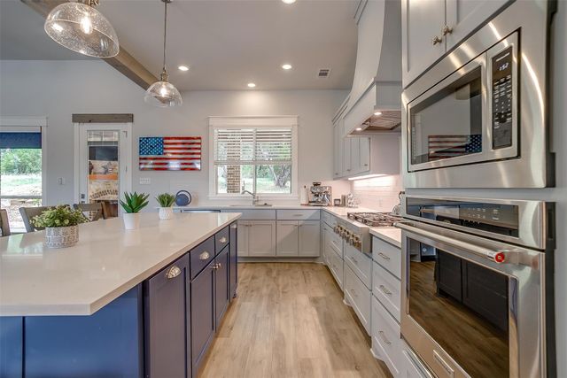 8028 Leven Links Street, Cleburne, TX 76033