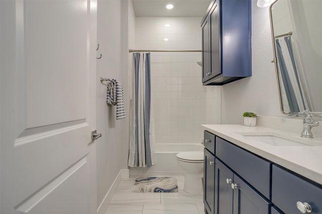 8028 Leven Links Street, Cleburne, TX 76033