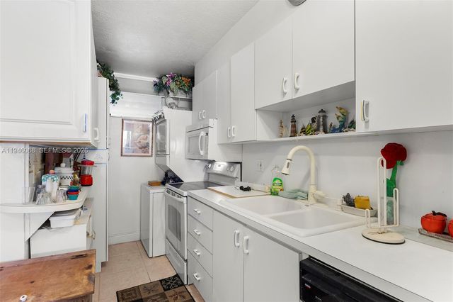 201 E Van Buren St 205, Hollywood, FL 33019