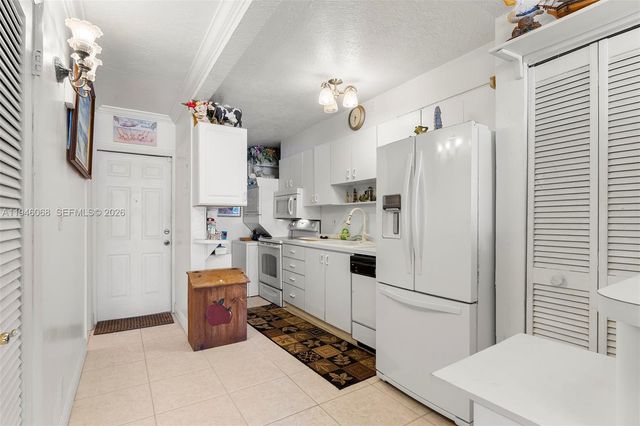 201 E Van Buren St 205, Hollywood, FL 33019