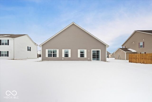 8138 Cagles Mill Trace, Avon, IN 46123