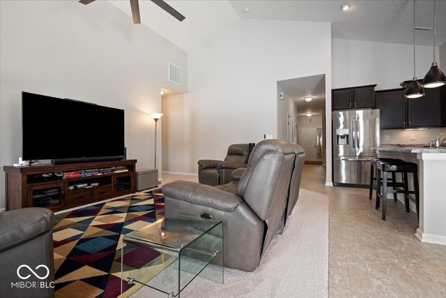 8138 Cagles Mill Trace, Avon, IN 46123