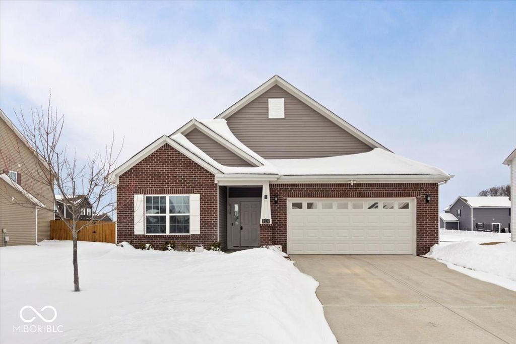 8138 Cagles Mill Trace, Avon, IN 46123