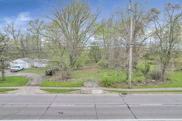 2423 Stelzer Road, Columbus, OH 43219