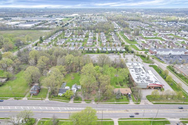 2423 Stelzer Road, Columbus, OH 43219