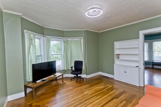 146 Beech St., Holyoke, MA 01040