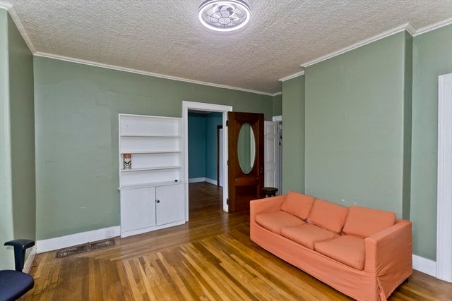 146 Beech St., Holyoke, MA 01040