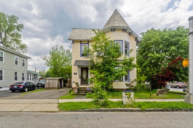146 Beech St., Holyoke, MA 01040