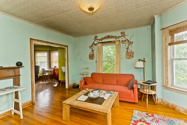 146 Beech St., Holyoke, MA 01040