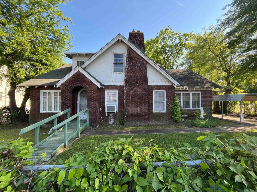 403 Orange Street, Hot Springs, AR 71901