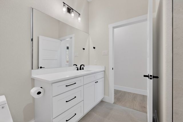 1011 Division Street, Greenville, TX 75401