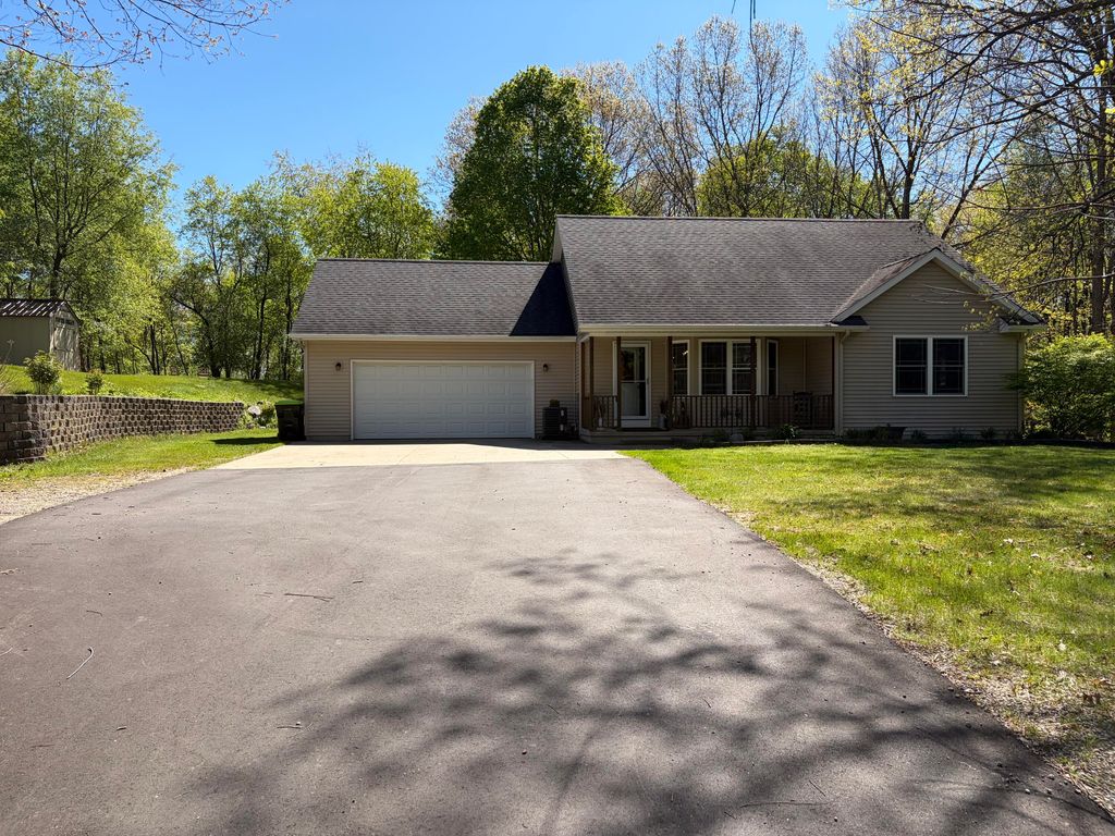 6050 Egan Avenue Se, Caledonia Twp, MI 49316