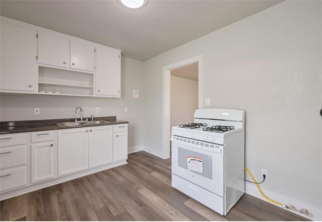 1311 Fred Street, El Campo, TX 77437