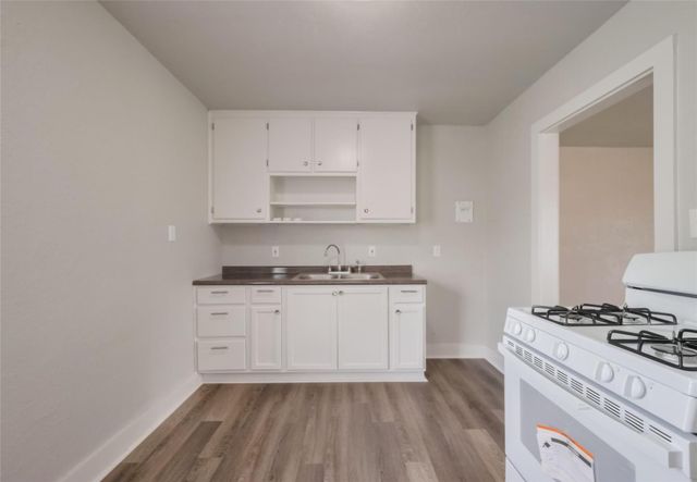 1311 Fred Street, El Campo, TX 77437