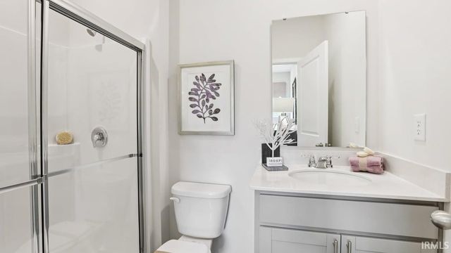 104 N Deer Cliff Run, Fort Wayne, IN 46804