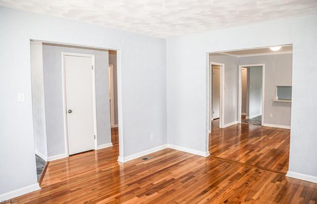 908 Old Buckroe RD, Hampton, VA 23663